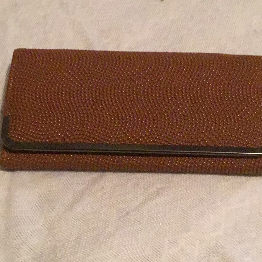 6 Wallets - image 2
